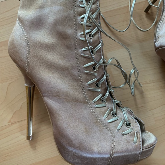 Bebe heels - Picture 4 of 4